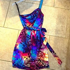 Bison Bisou. Size 4. Gently used